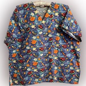 Bugs and flowers scrub top by SCRUBS